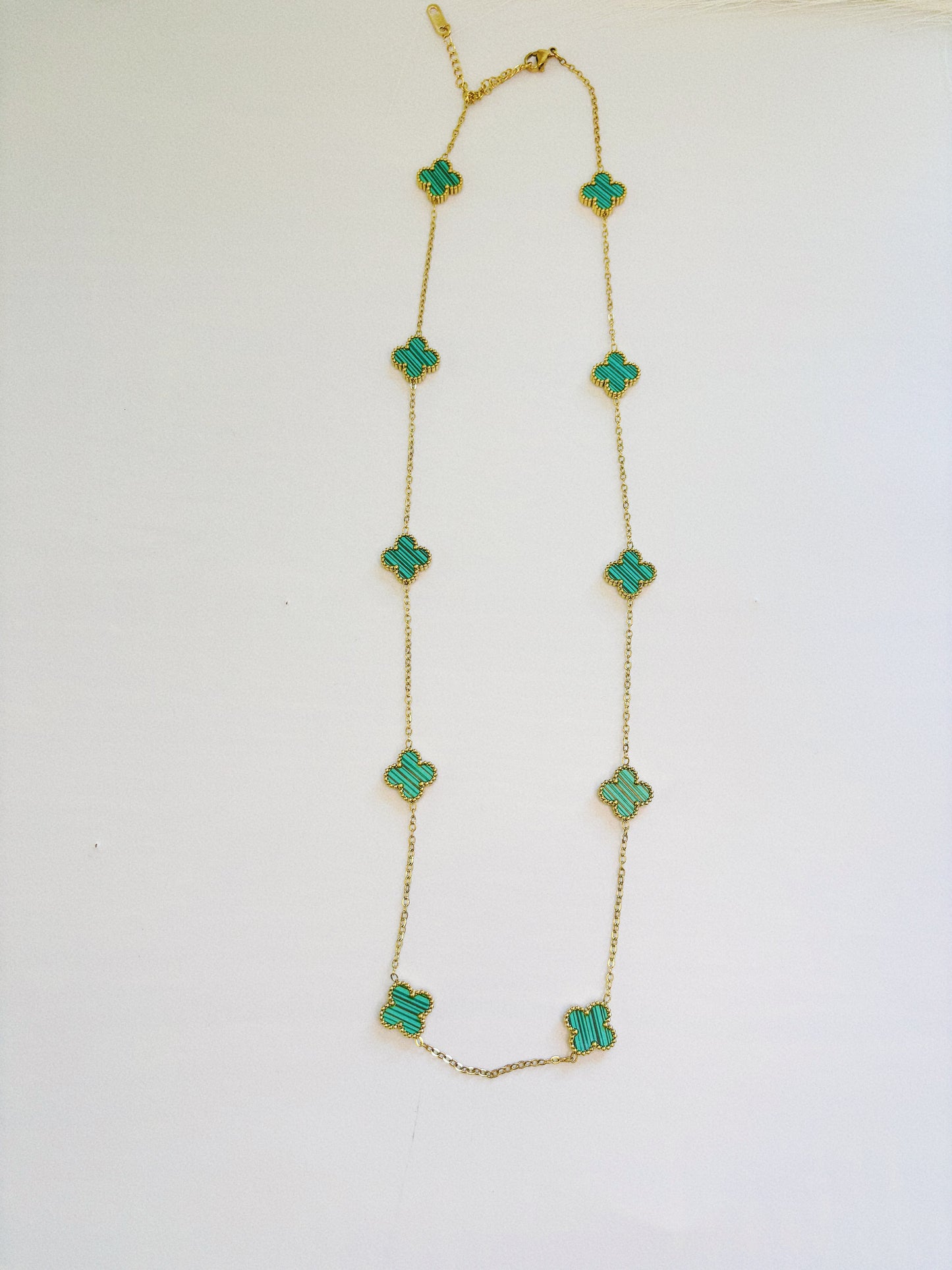 10 Clover Necklace