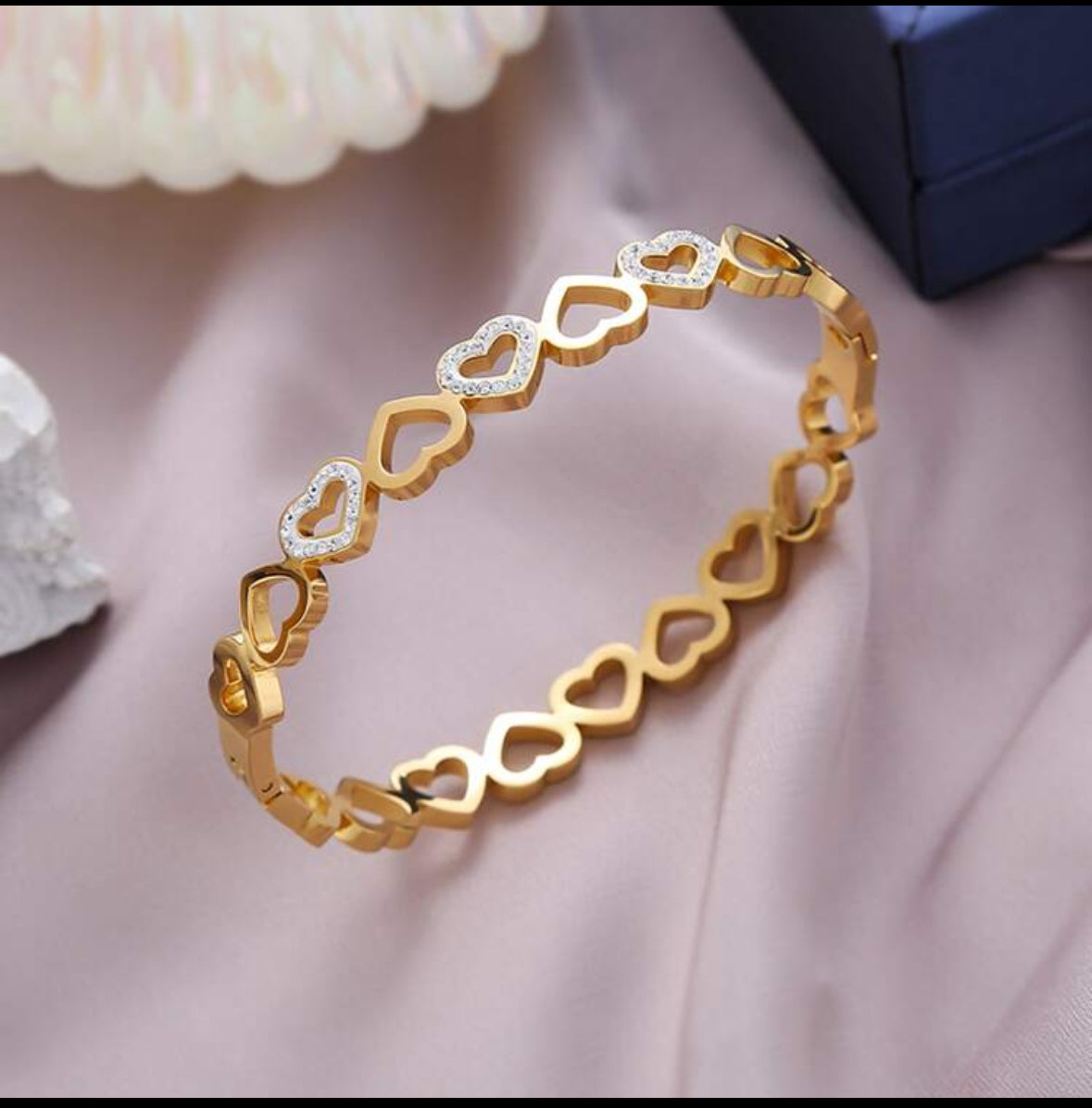 Dainty Heart Link Bracelet