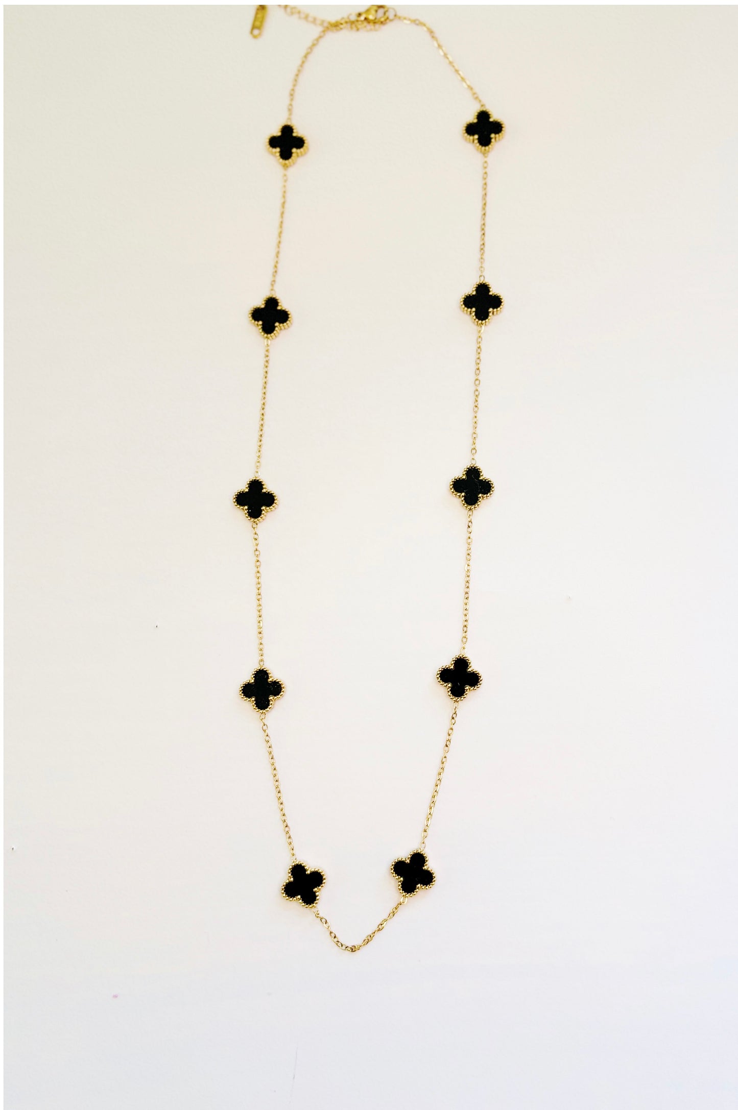 10 Clover Necklace