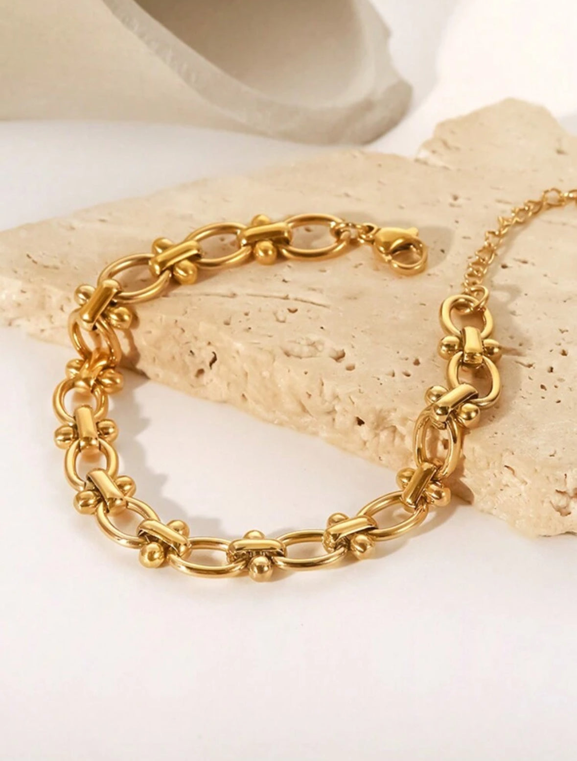 Elegant Link Bracelet