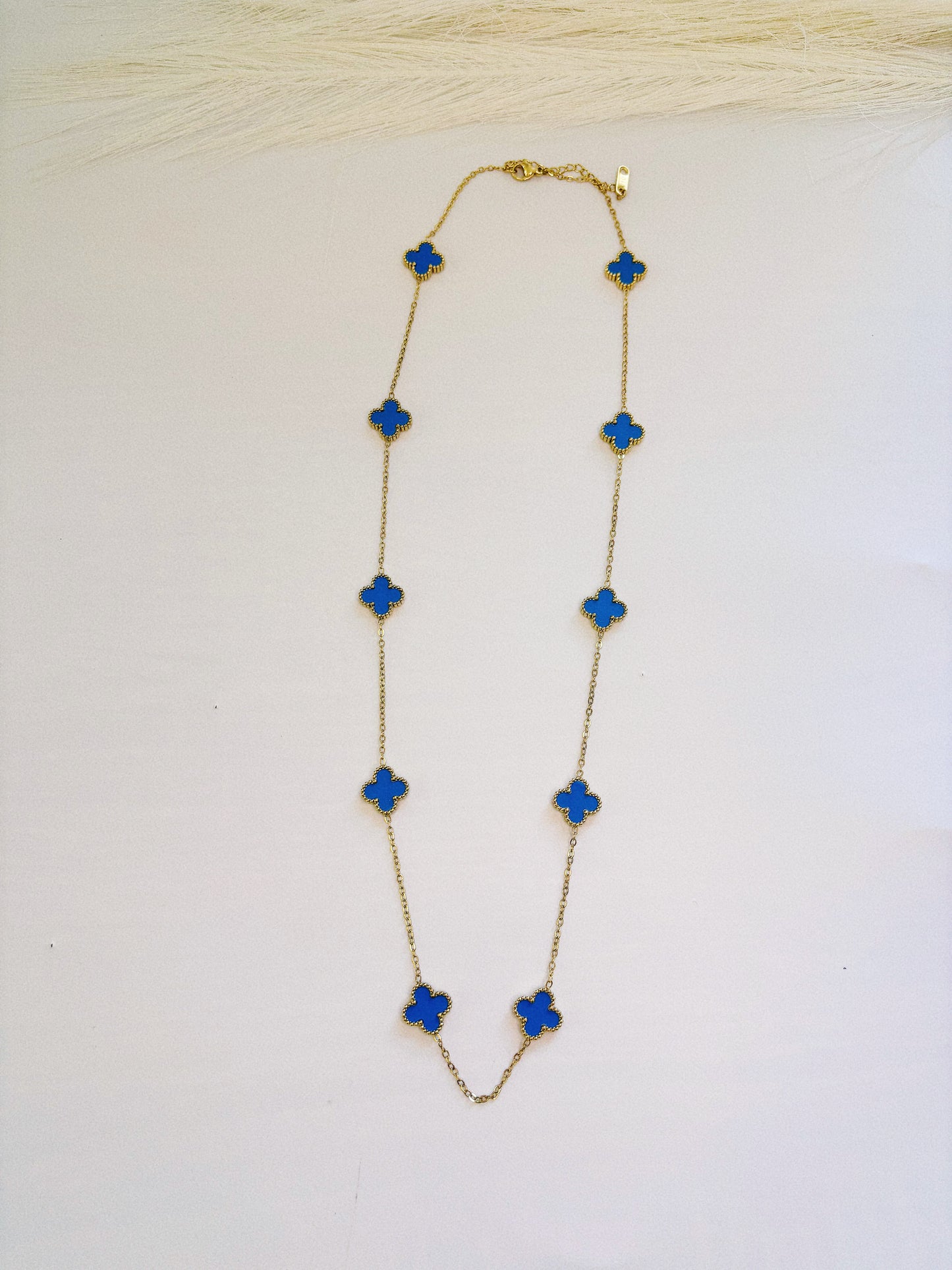 10 Clover Necklace