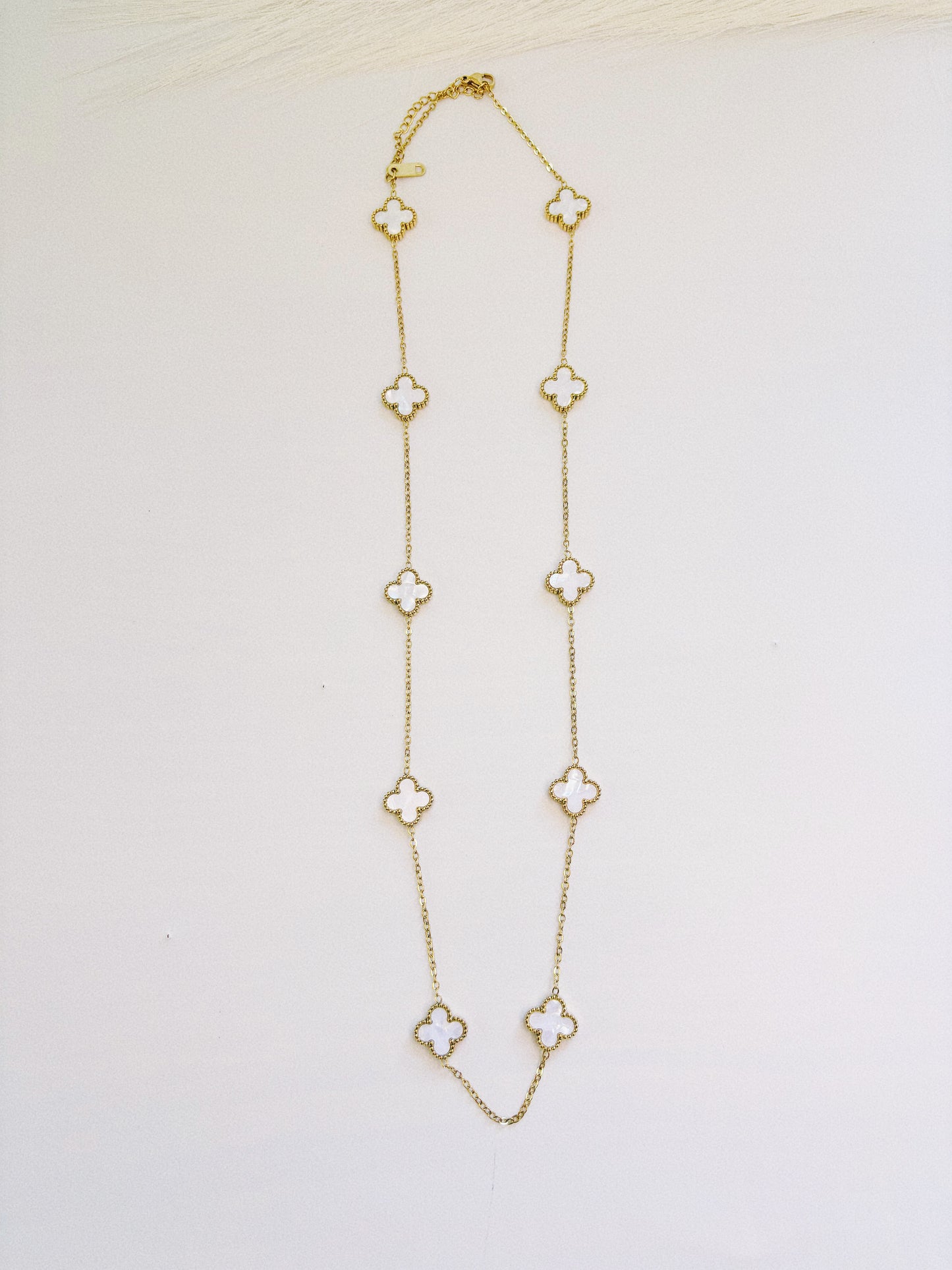 10 Clover Necklace