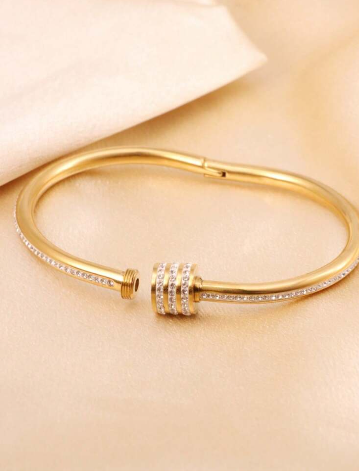 Radiance Halo Gold Bangle