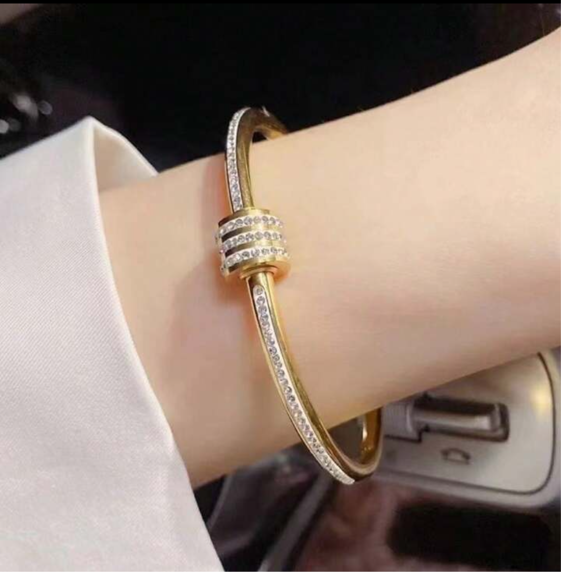 Radiance Halo Gold Bangle