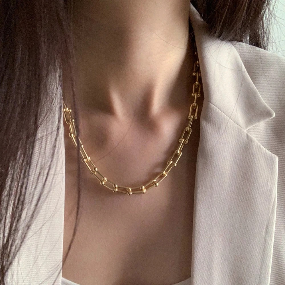 U Shape Link Chain Necklace